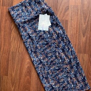 Lularoe Cassie LG
